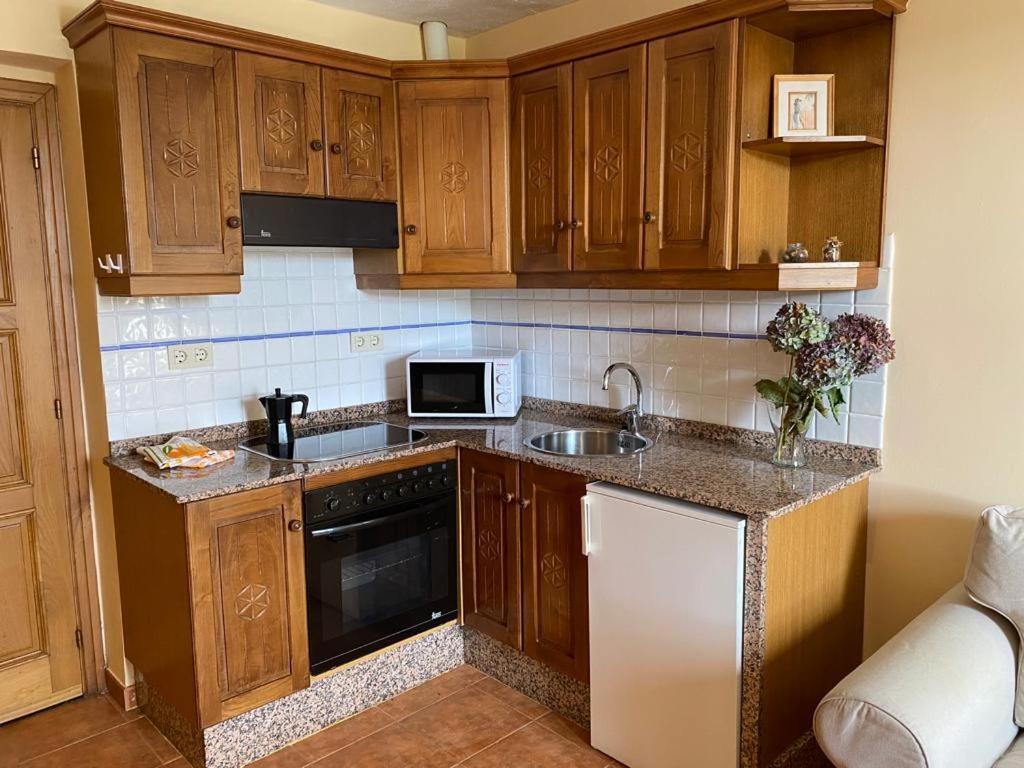 Ahio San Martin, Apartamentos Rurales Casa De La Villa San Martin de Oscos ภายนอก รูปภาพ